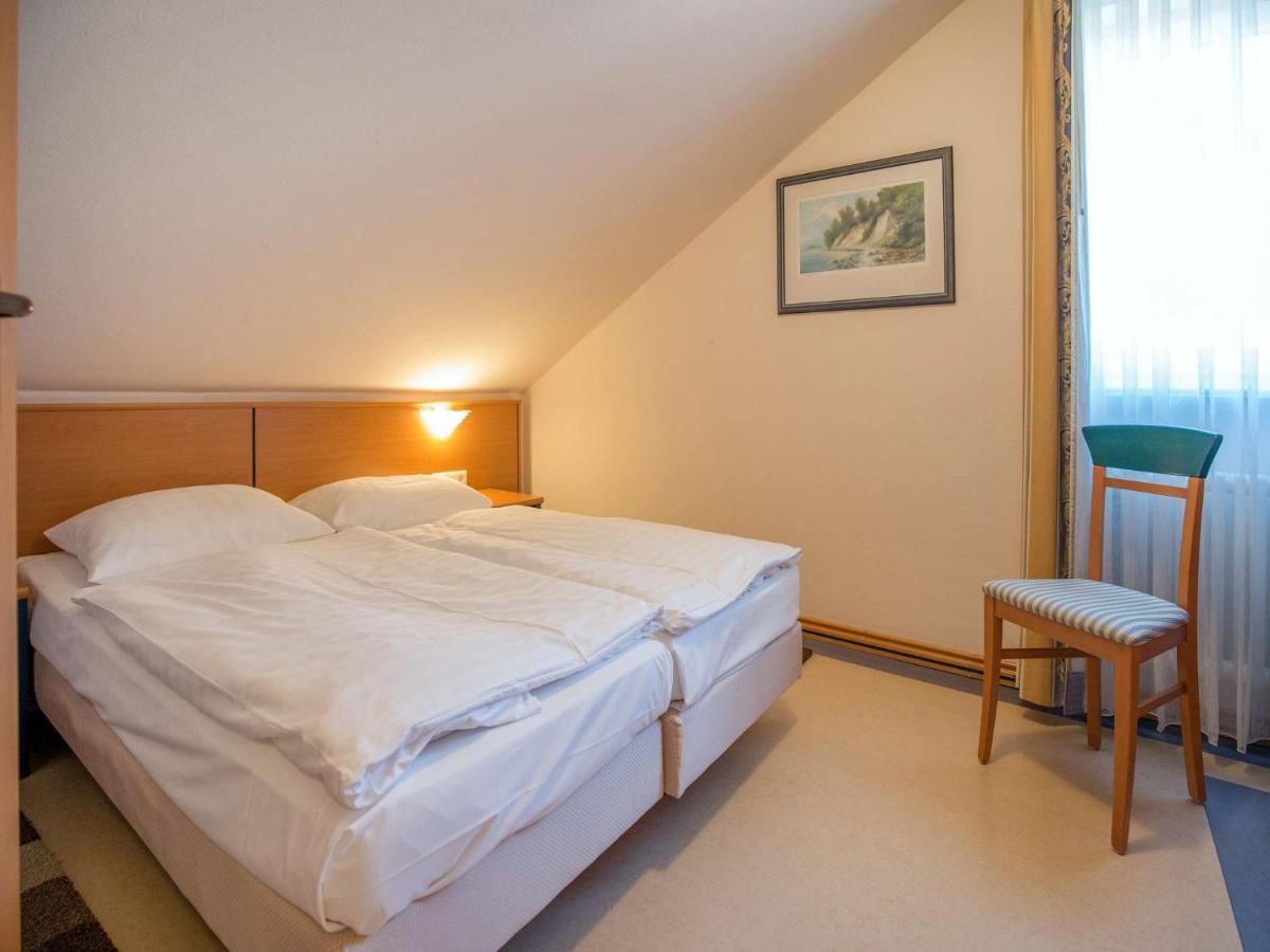 Komfort Mit 1 Schlafzimmer Und Balkon Im Dachgeschoss 186 Ostseebad Binz